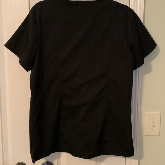 Cherokee Revolution V neck scrub top, Black, LN - Picture 5 of 5